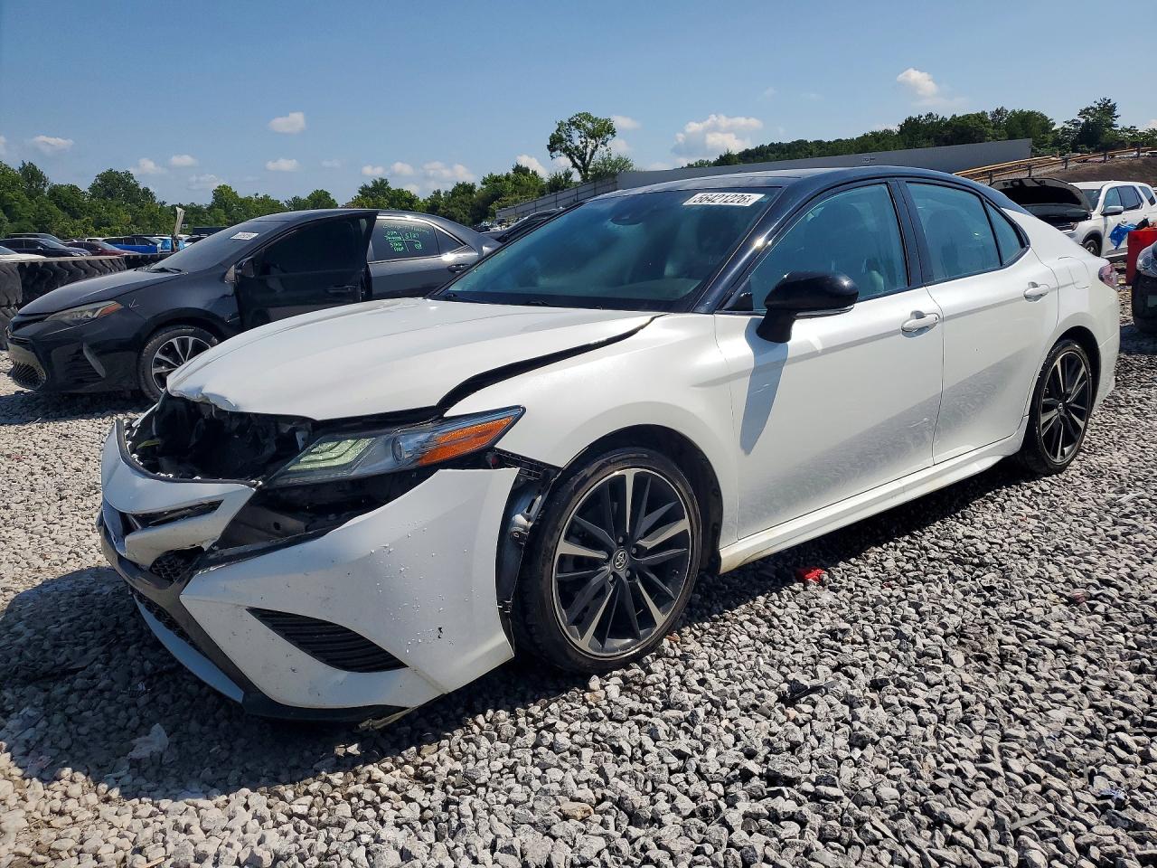 Salvage Toyota Camry Image