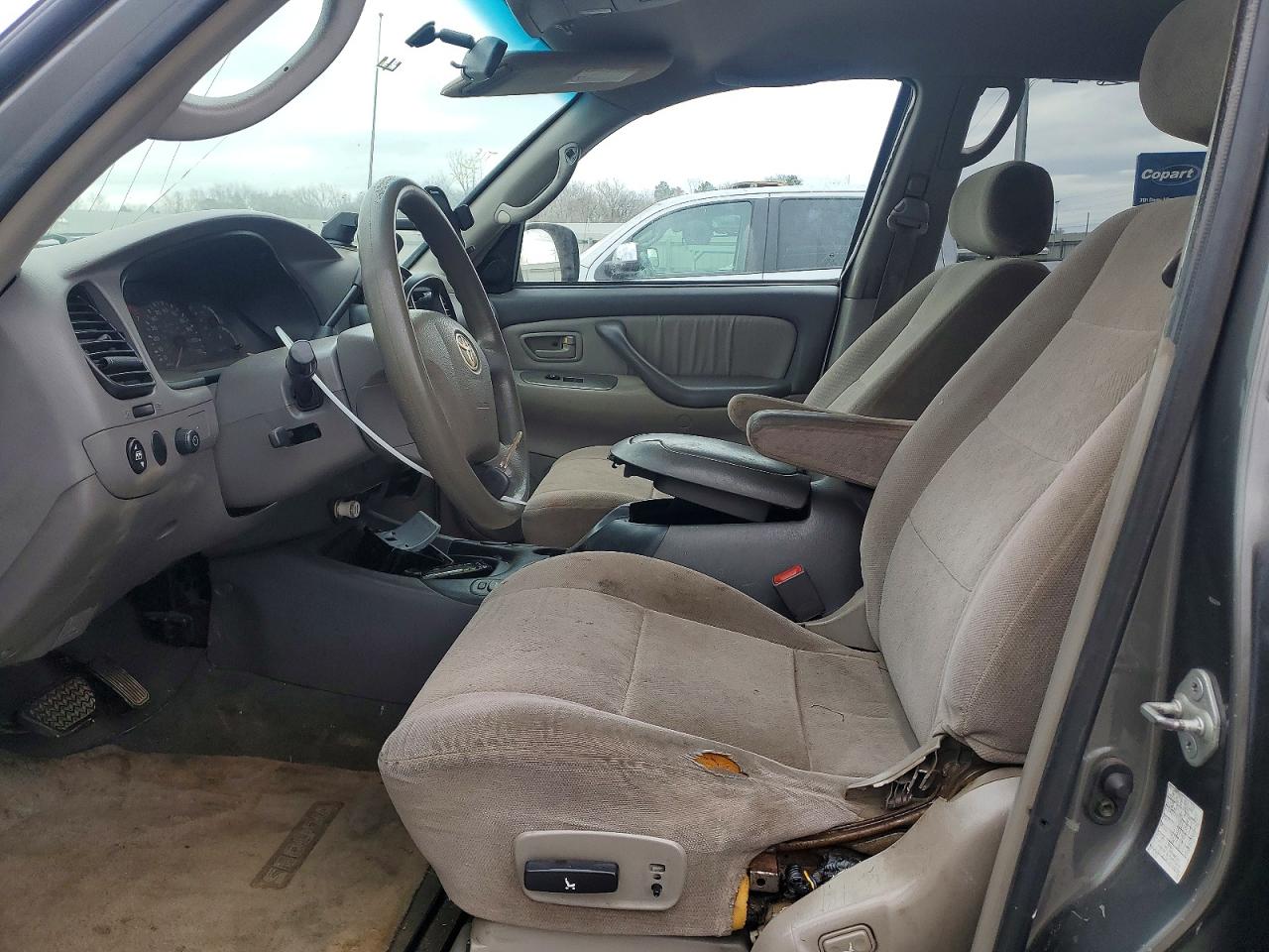 Toyota Sequoia Sr5