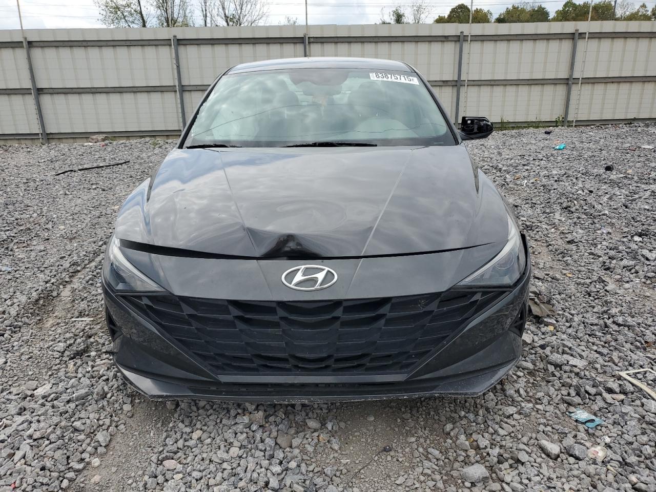 Hyundai ELANTRA Sel
