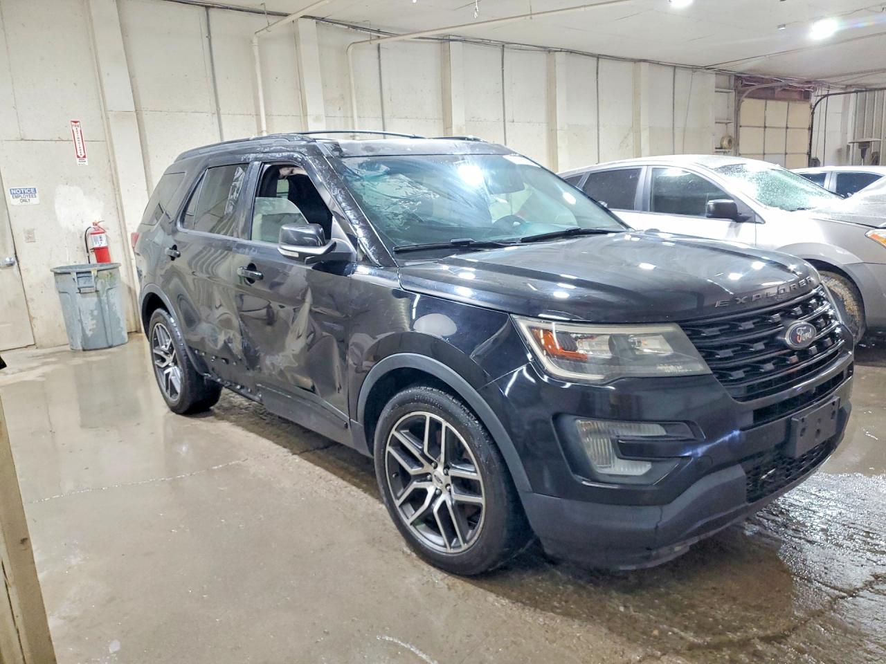 Ford Explorer Sport