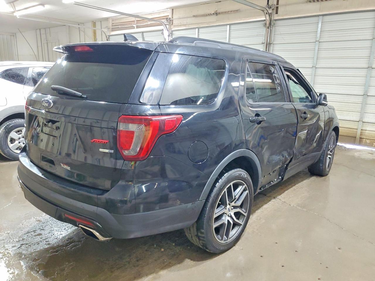 Ford Explorer Sport