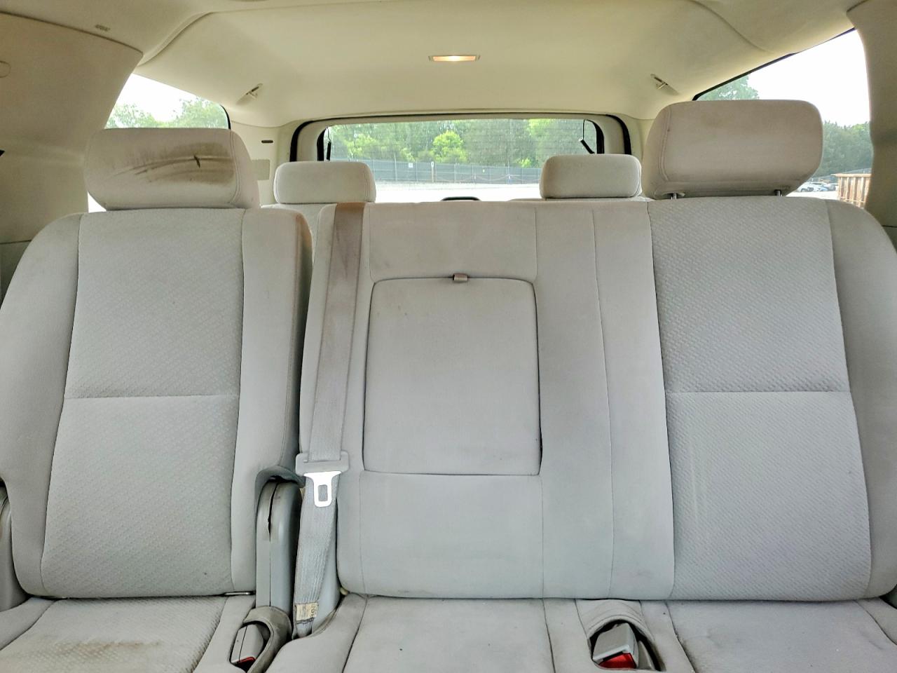 Chevrolet Suburban C1500 Ls