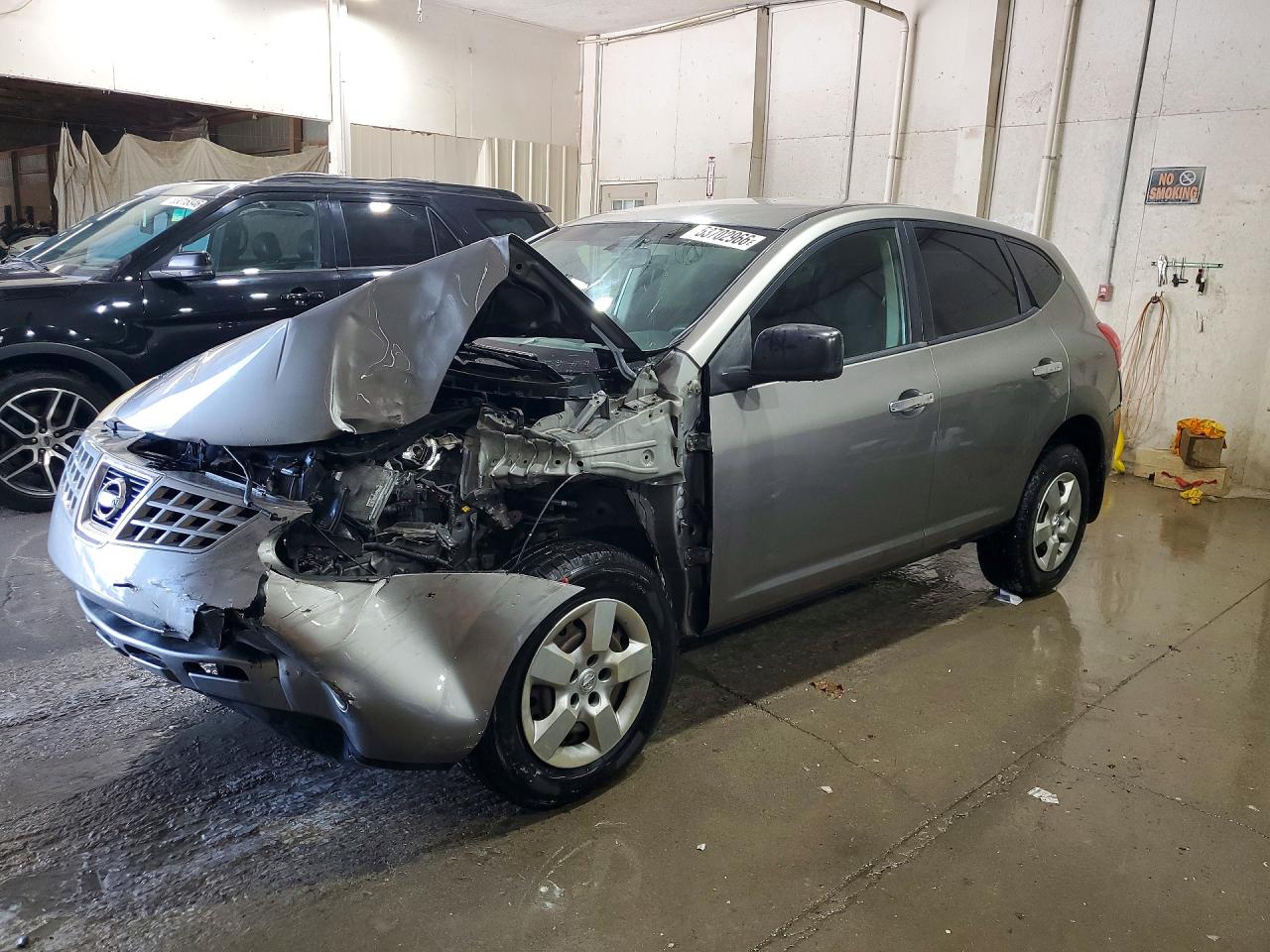 Salvage Nissan Rogue Image