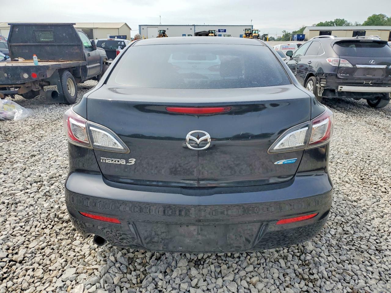 Mazda 3 I