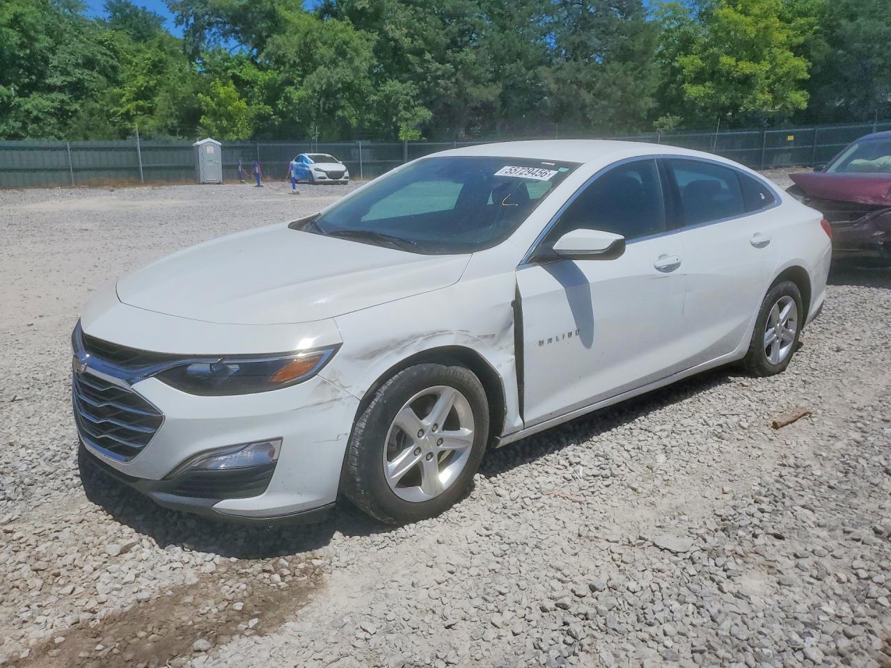 Salvage Chevrolet Malibu Image