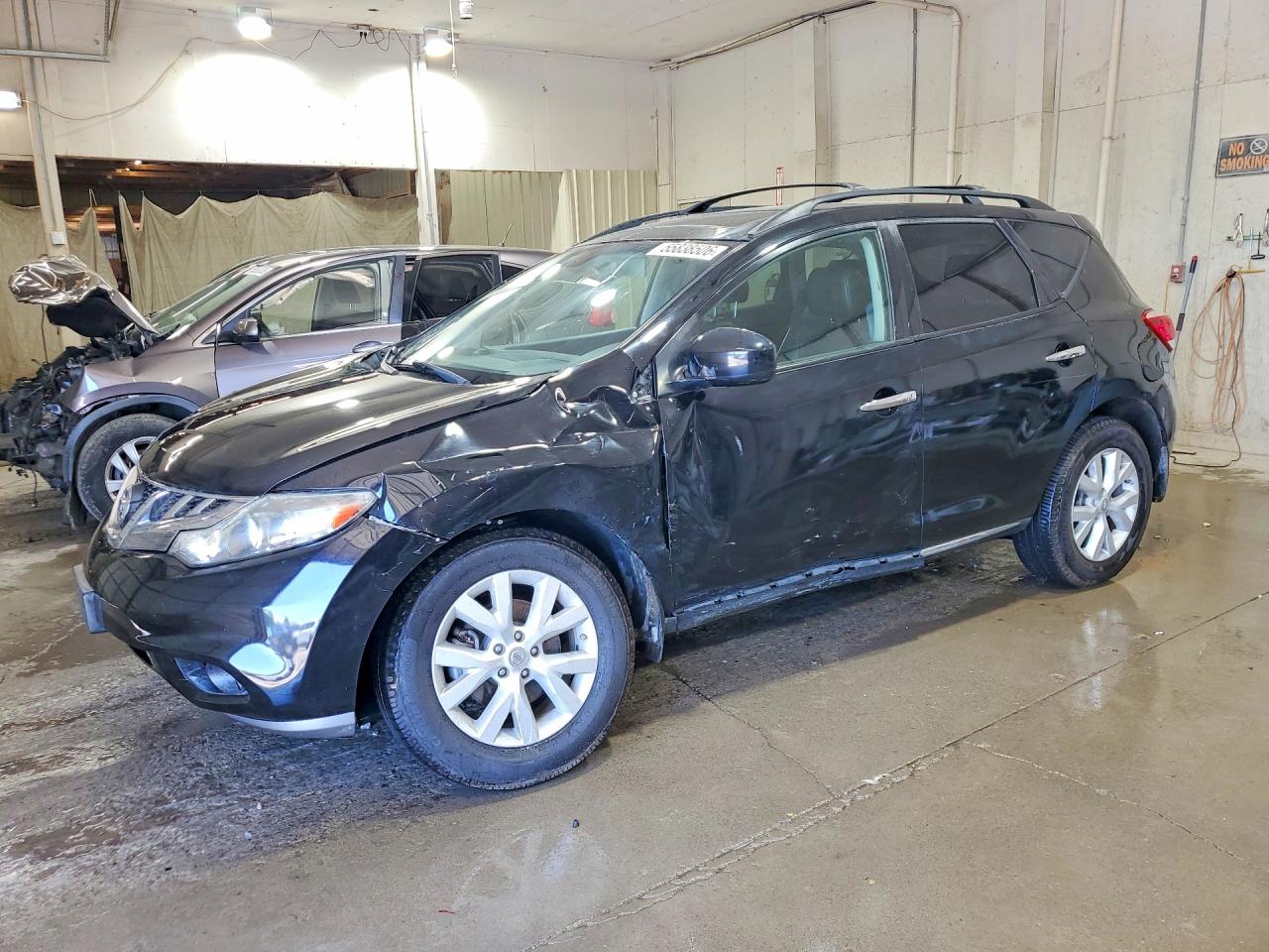 Salvage Nissan Murano Image