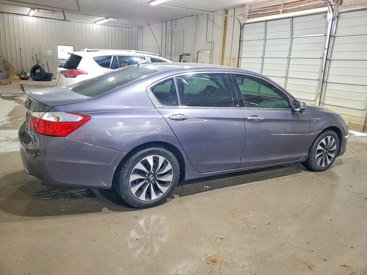 Honda Accord Touring Hybrid