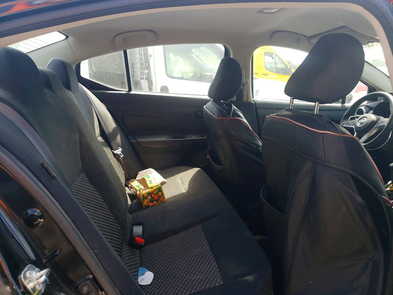 Nissan Versa S