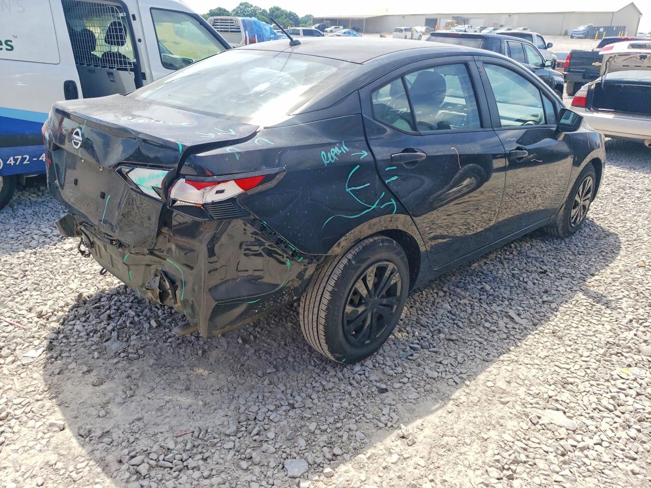 Nissan Versa S