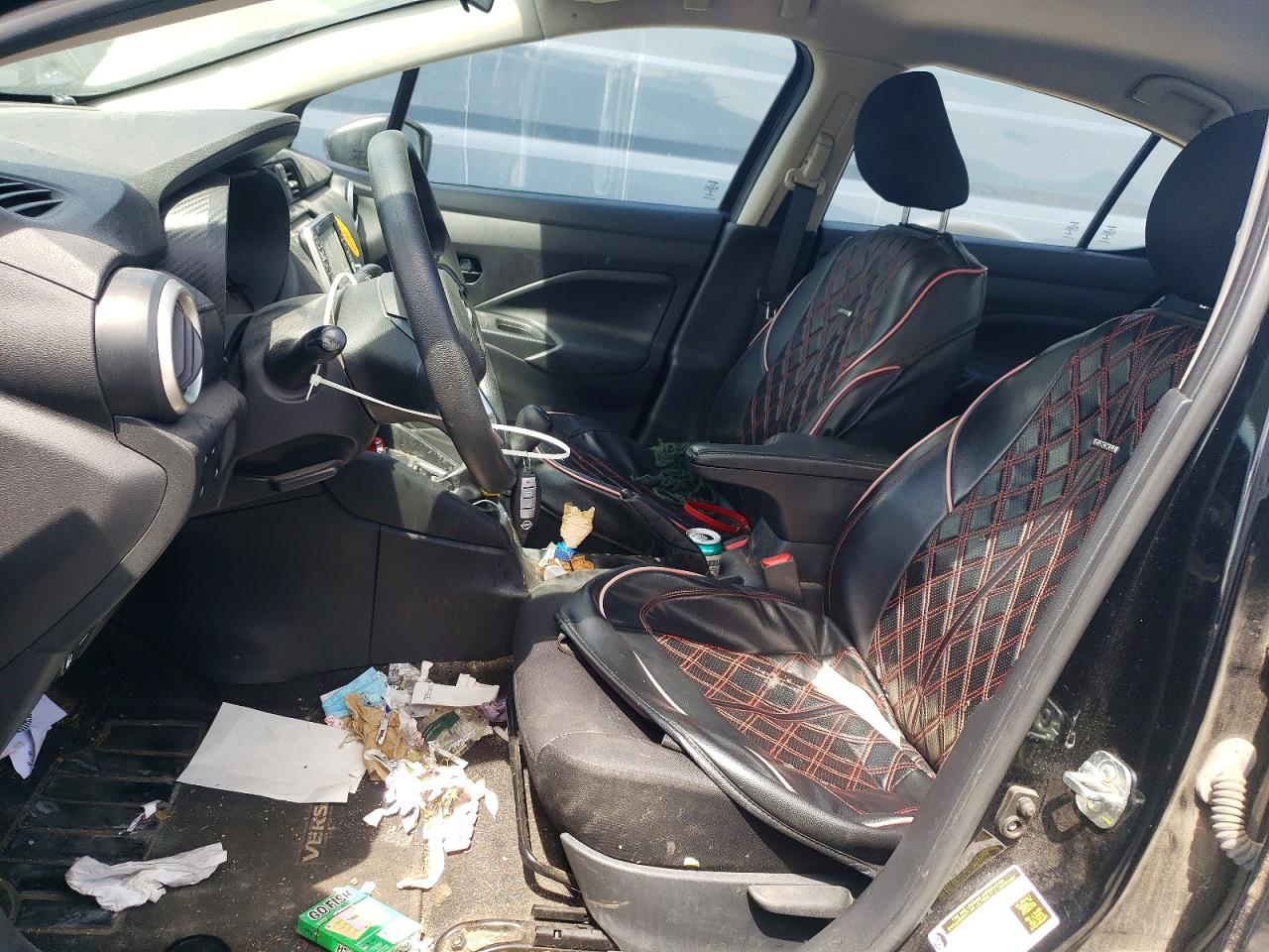Nissan Versa S
