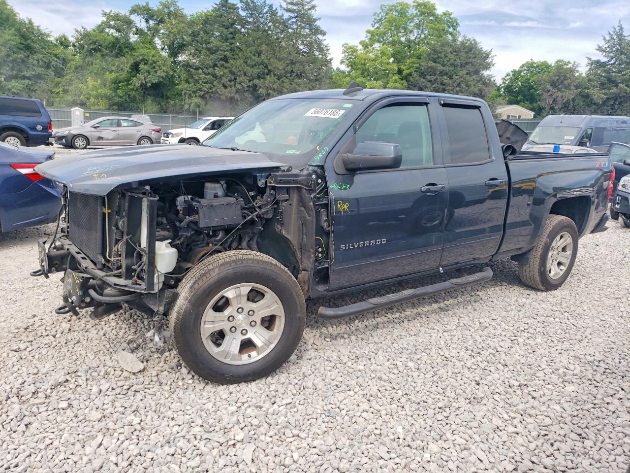 Salvage Chevrolet Silverado Image