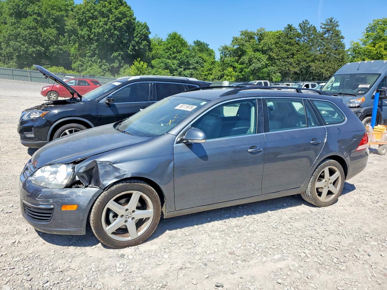 Salvage Volkswagen Jetta Image