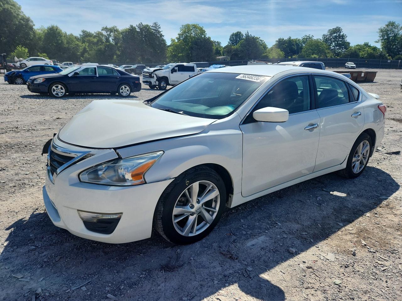 Salvage Nissan Altima Image
