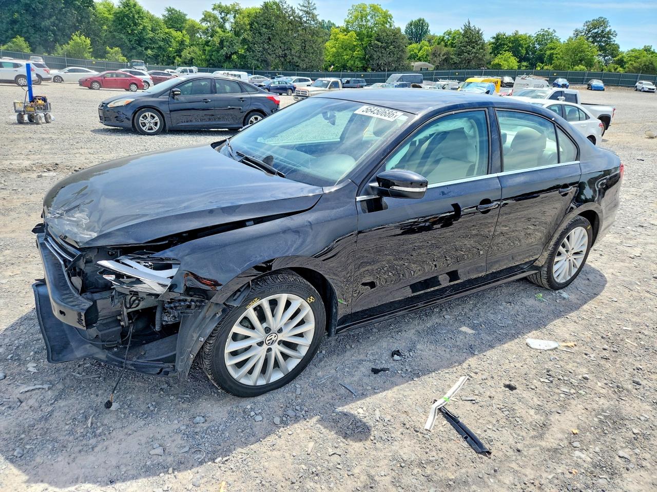 Salvage Volkswagen Jetta Image