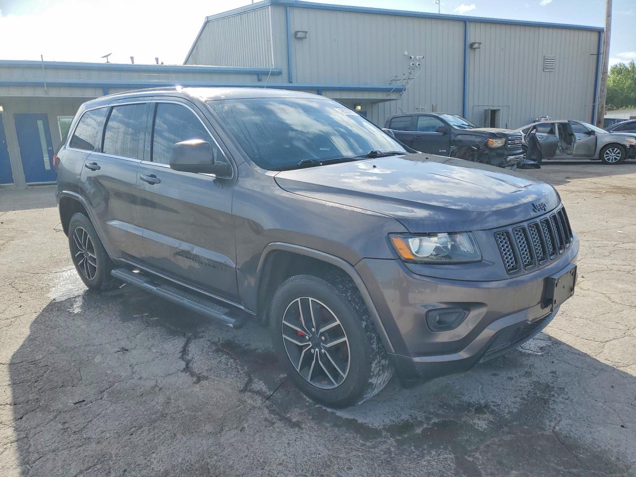 Jeep Grand Cherokee Laredo