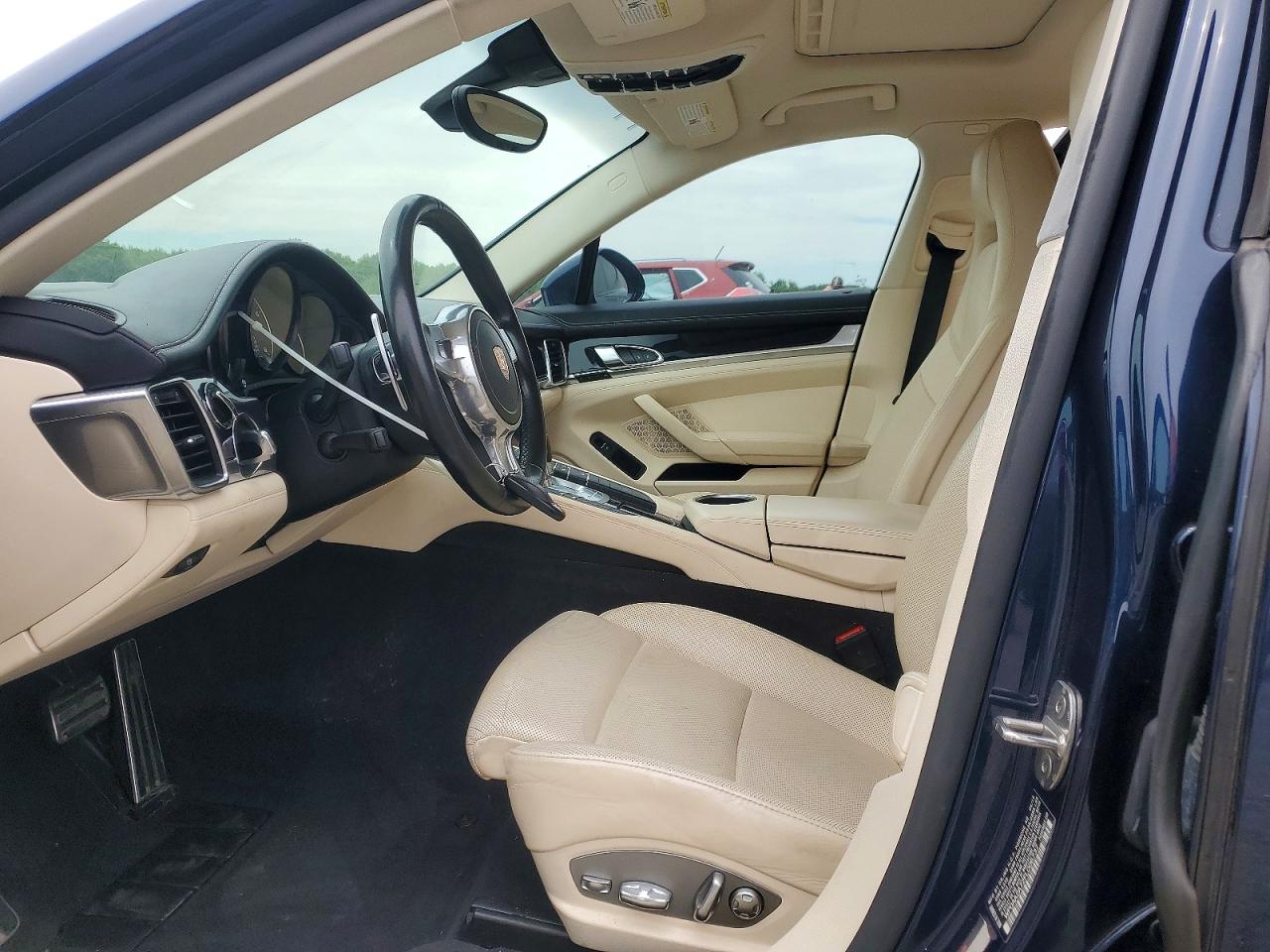 Porsche Panamera 2