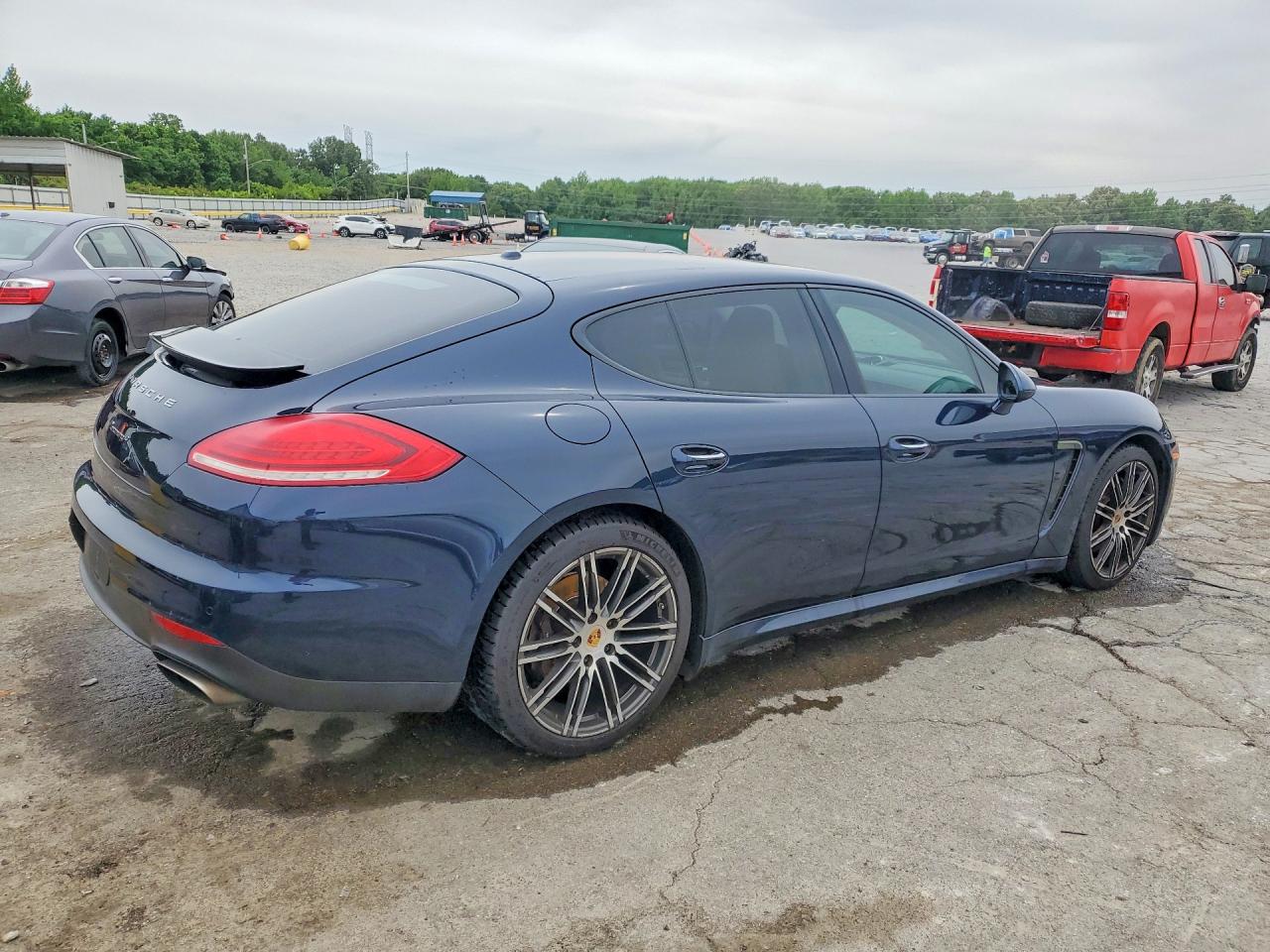 Porsche Panamera 2