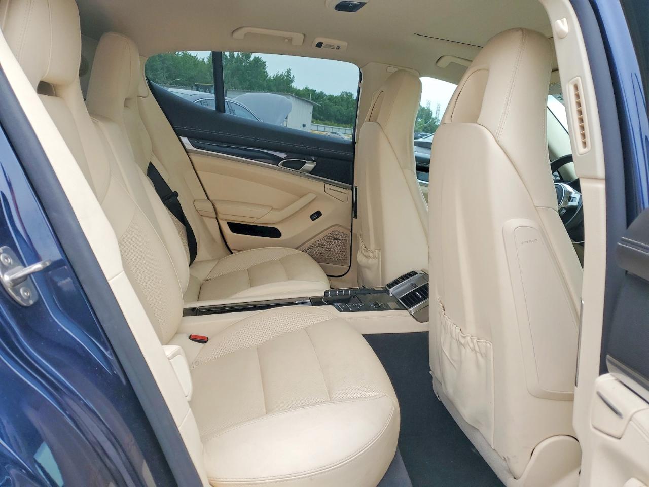 Porsche Panamera 2
