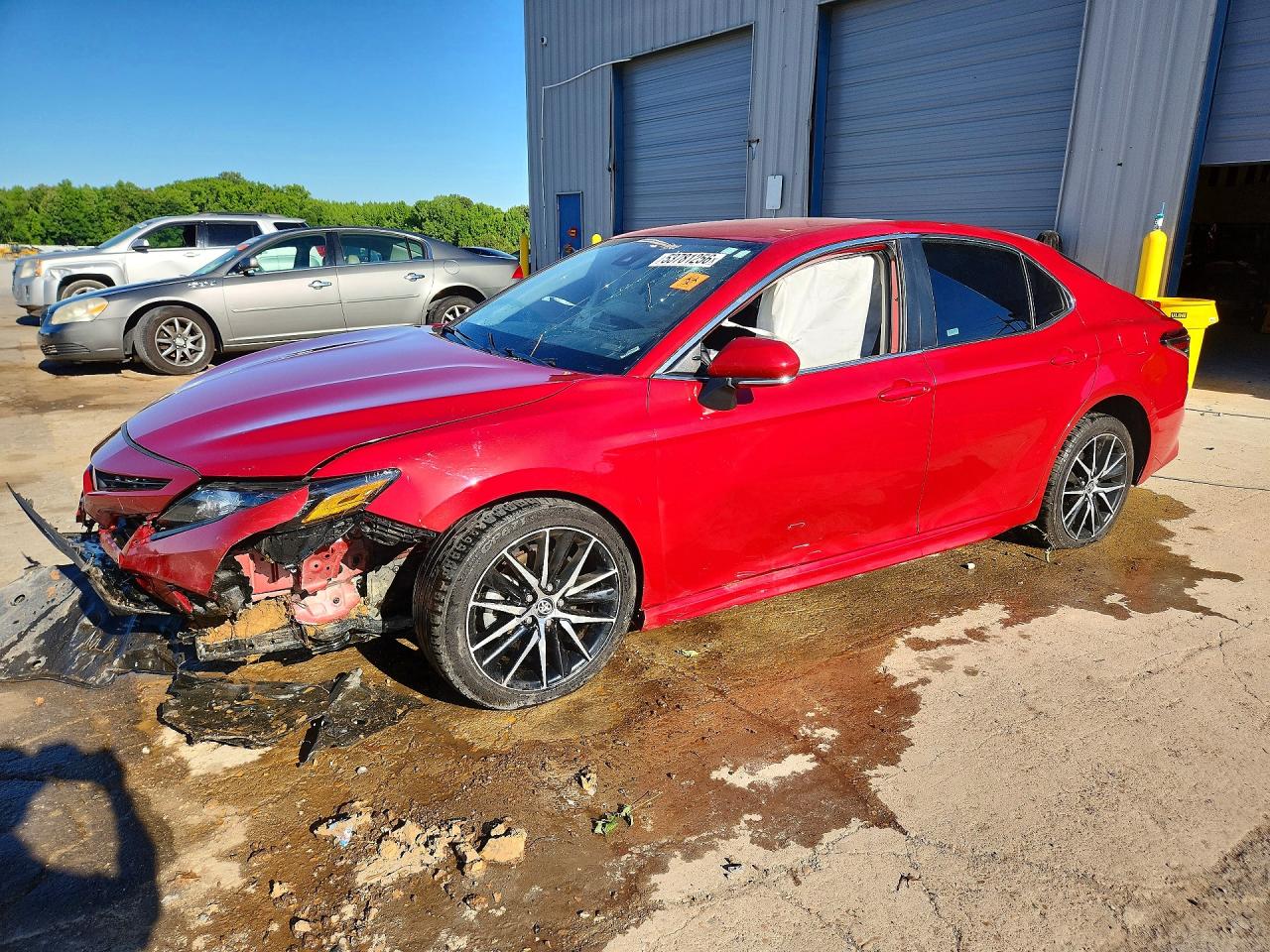 Salvage Toyota Camry Image