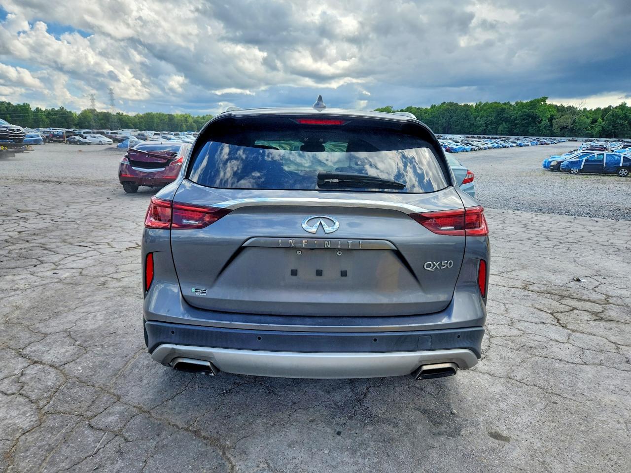 INFINITI Qx Essential