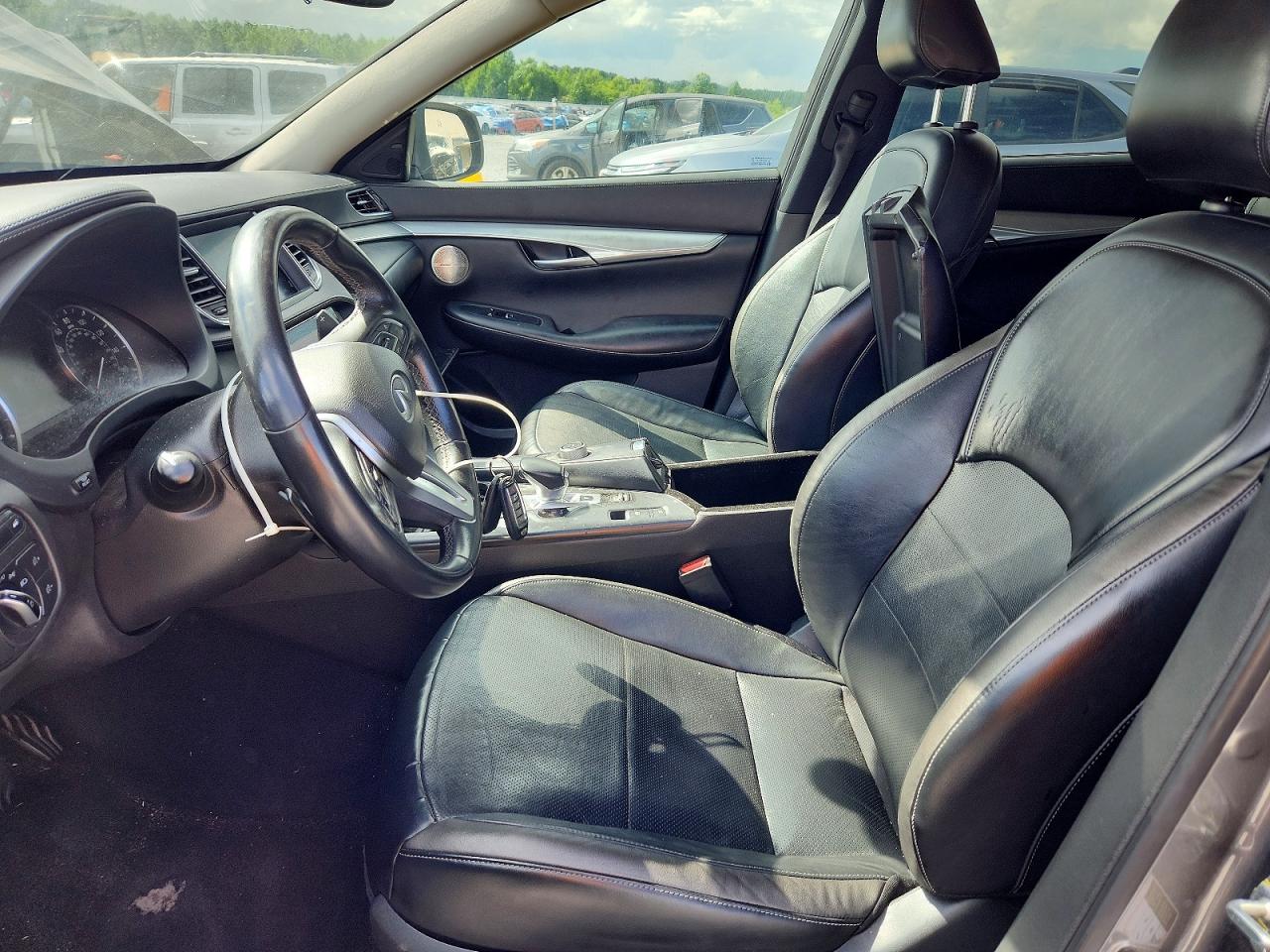 INFINITI Qx Essential