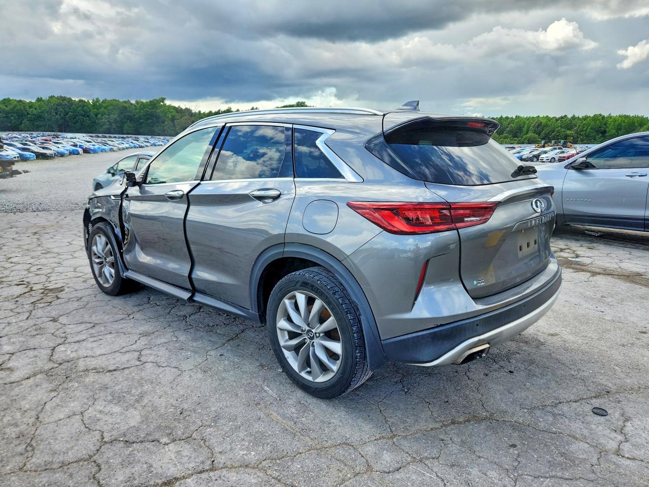 INFINITI Qx Essential