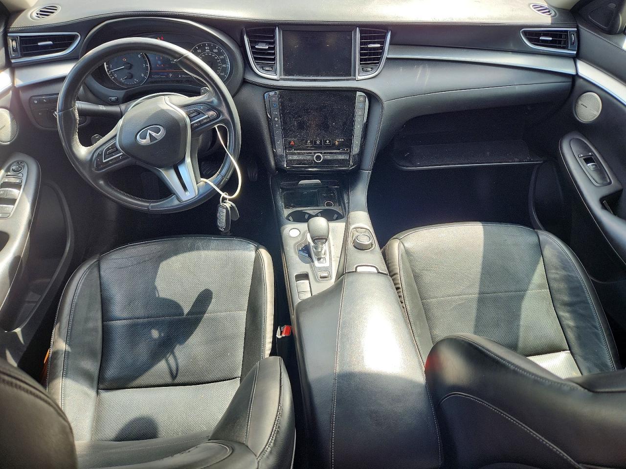 INFINITI Qx Essential