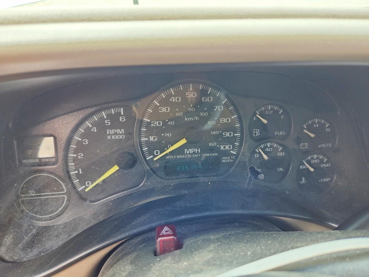 Chevrolet Silverado C1500