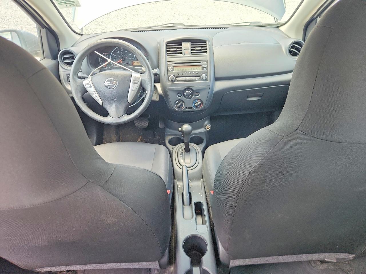 Nissan Versa 1.6 S Plus