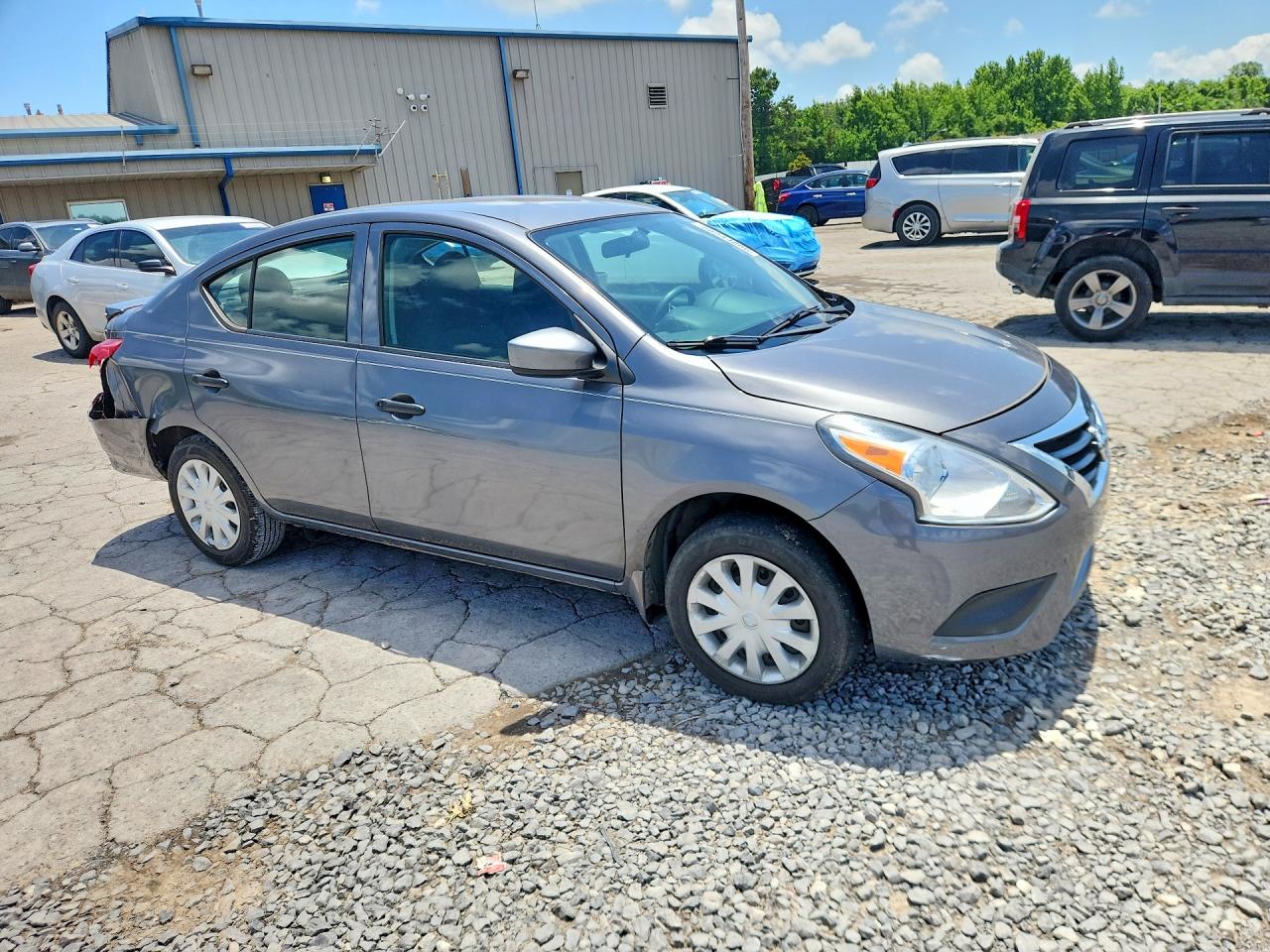 Nissan Versa 1.6 S Plus