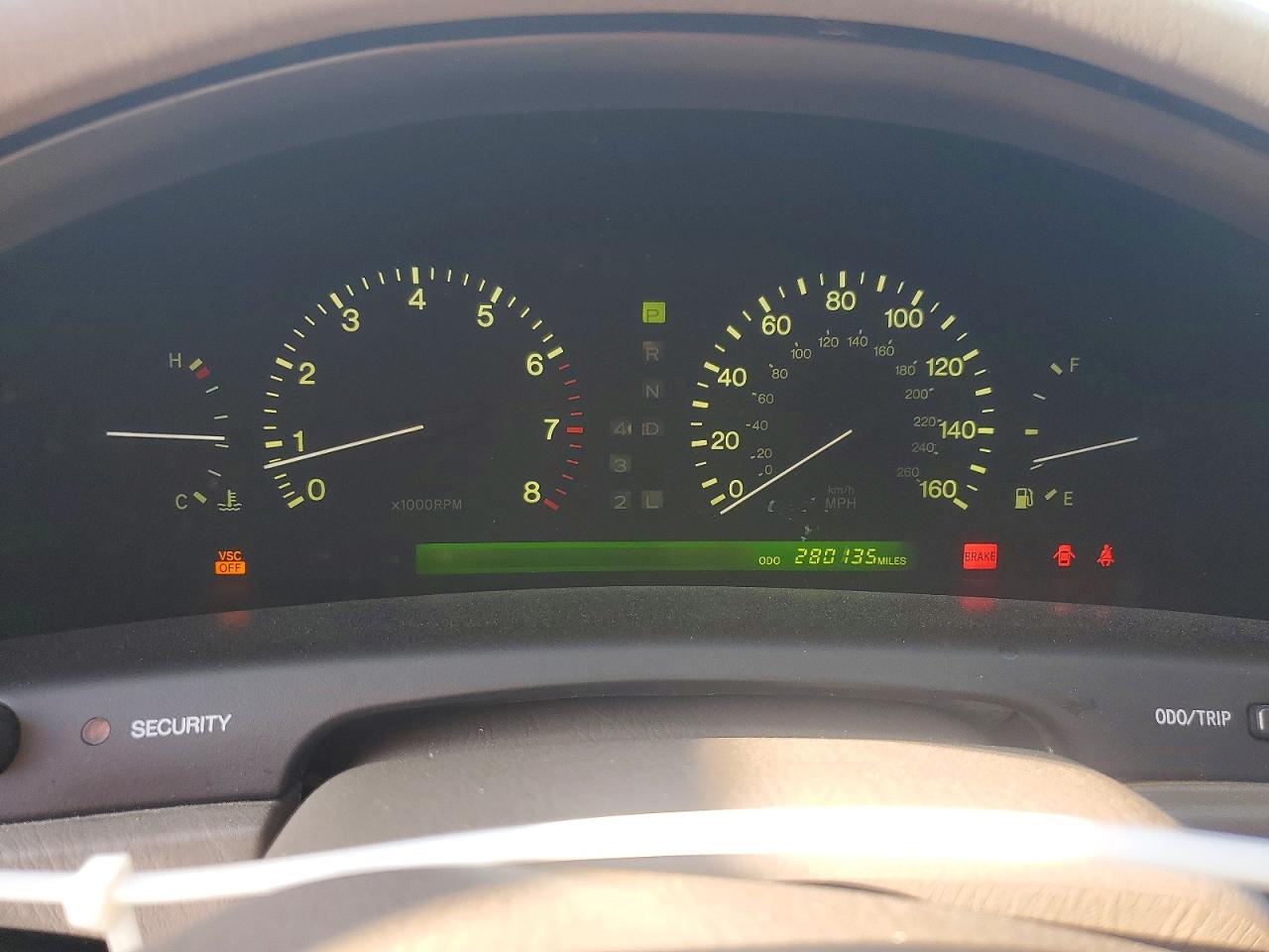 Lexus LS 400