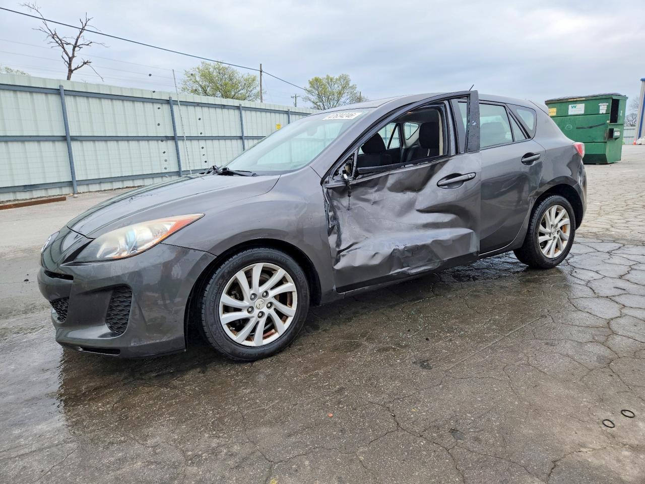 Salvage Mazda 3 Image