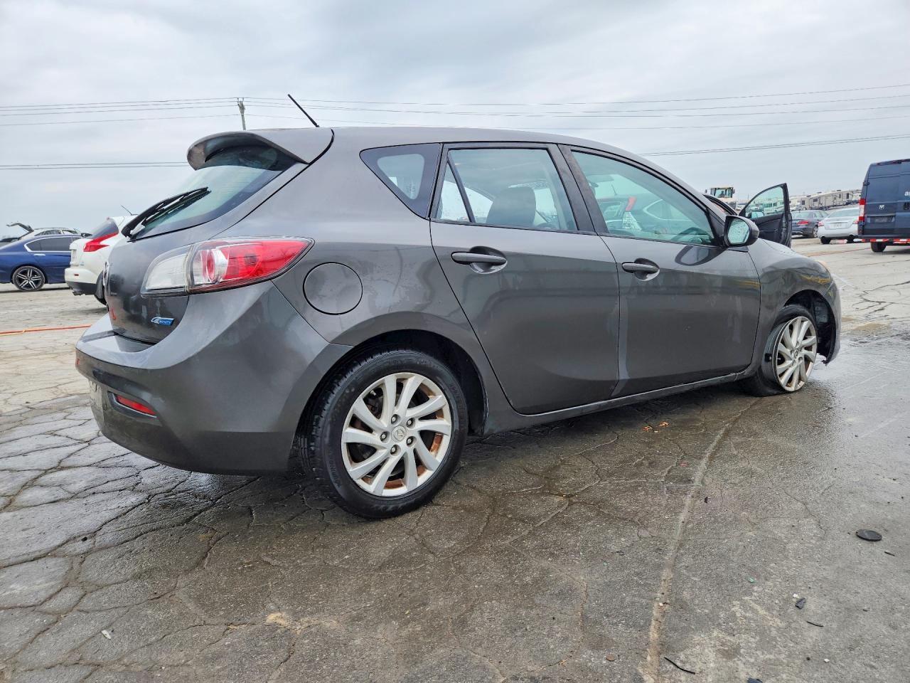 Mazda 3 I