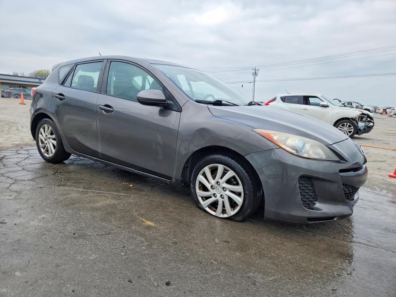 Mazda 3 I