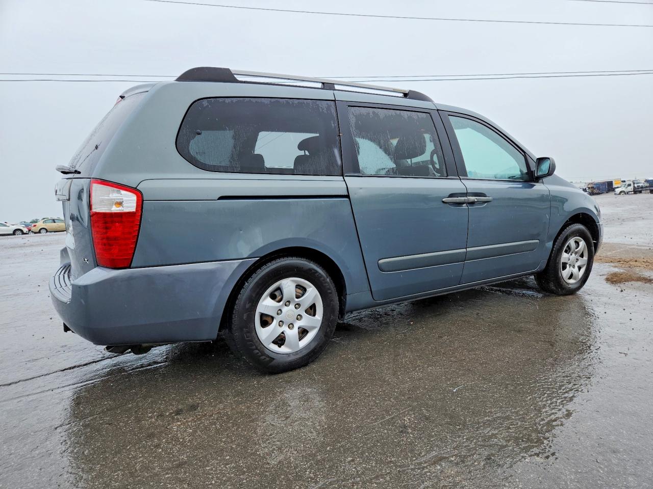 Kia Sedona Lx