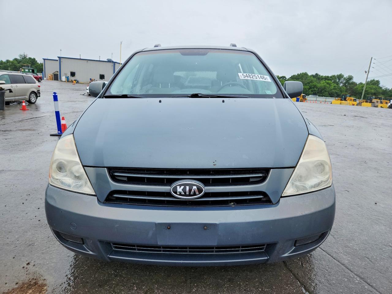 Kia Sedona Lx