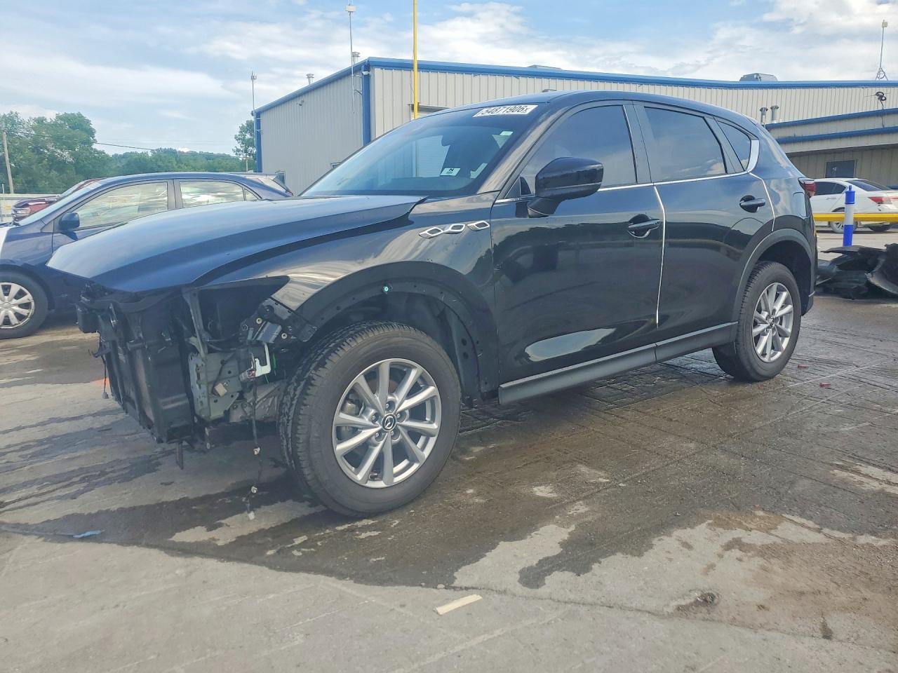 Salvage Mazda Cx Image