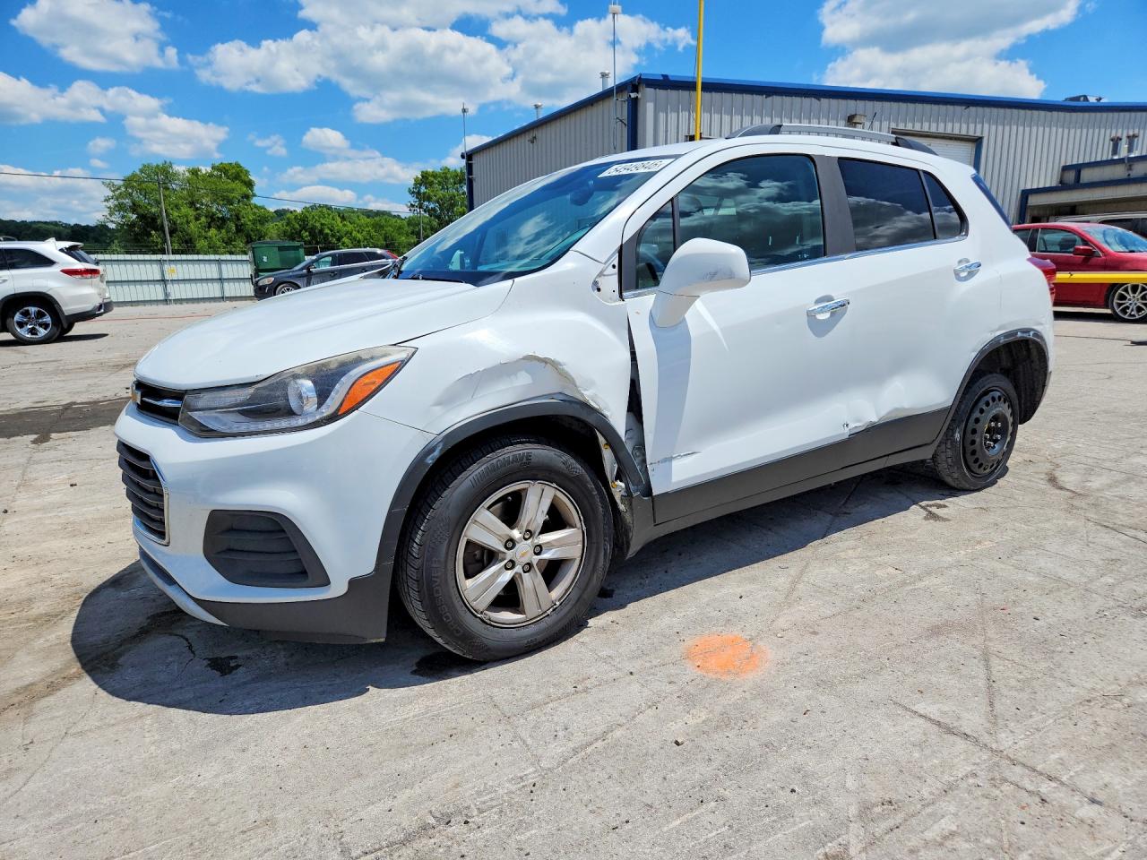Salvage Chevrolet Trax Image