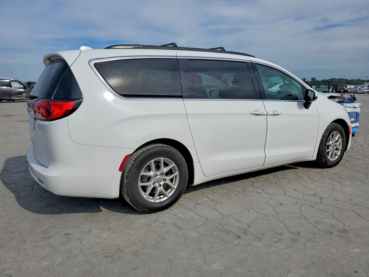 Chrysler Minivan Lxi