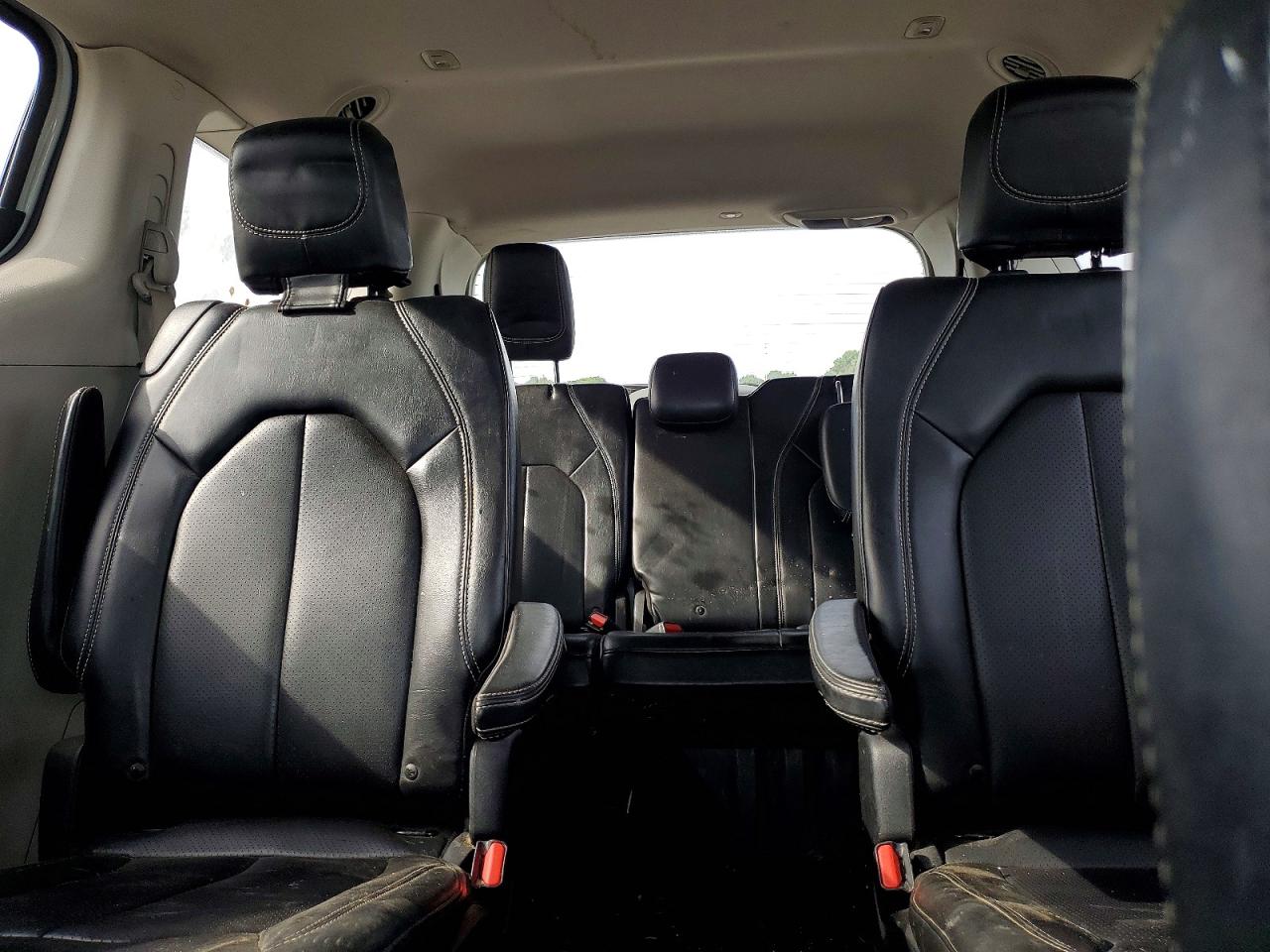Chrysler Minivan Lxi