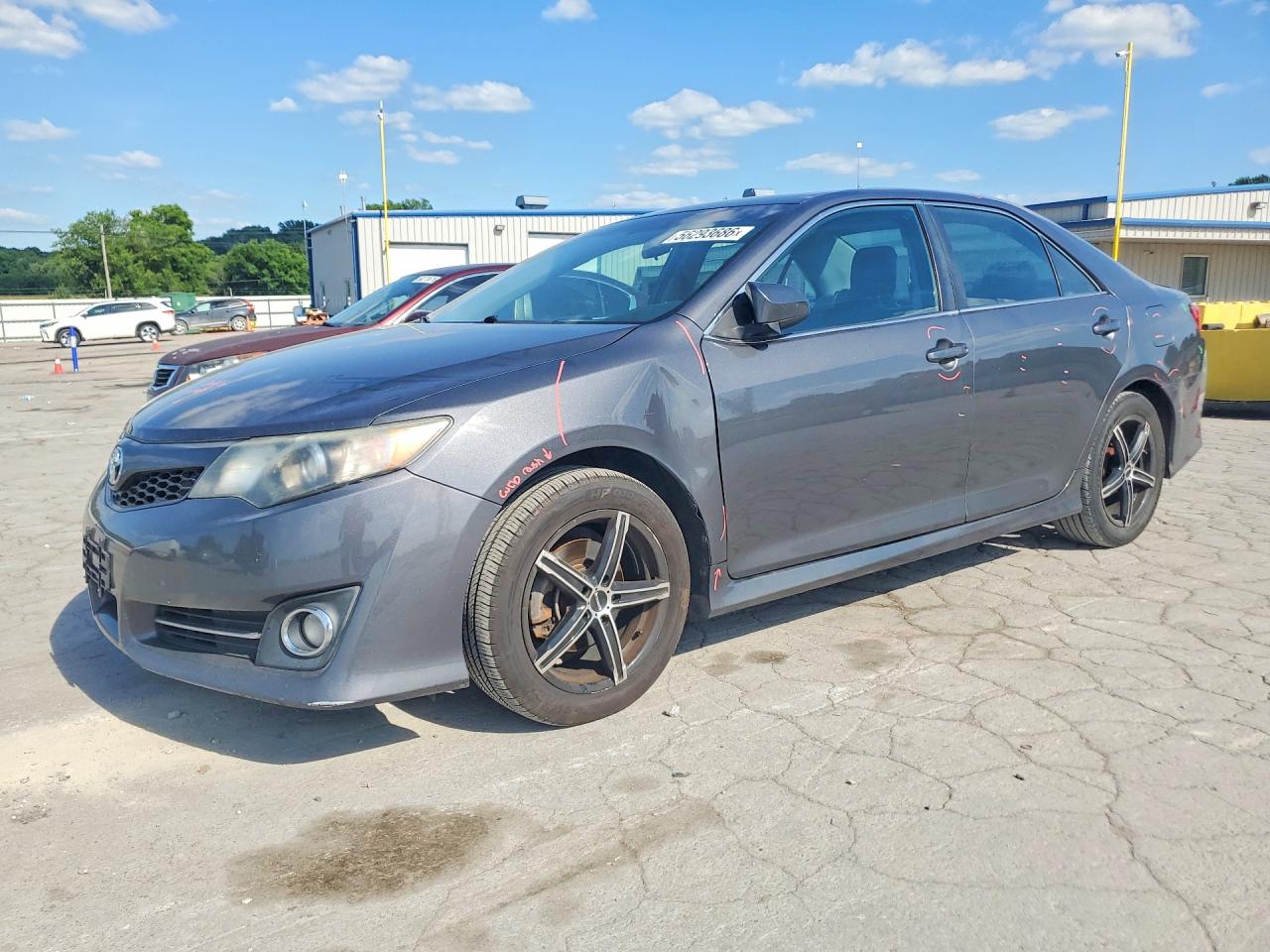 Salvage Toyota Camry Image