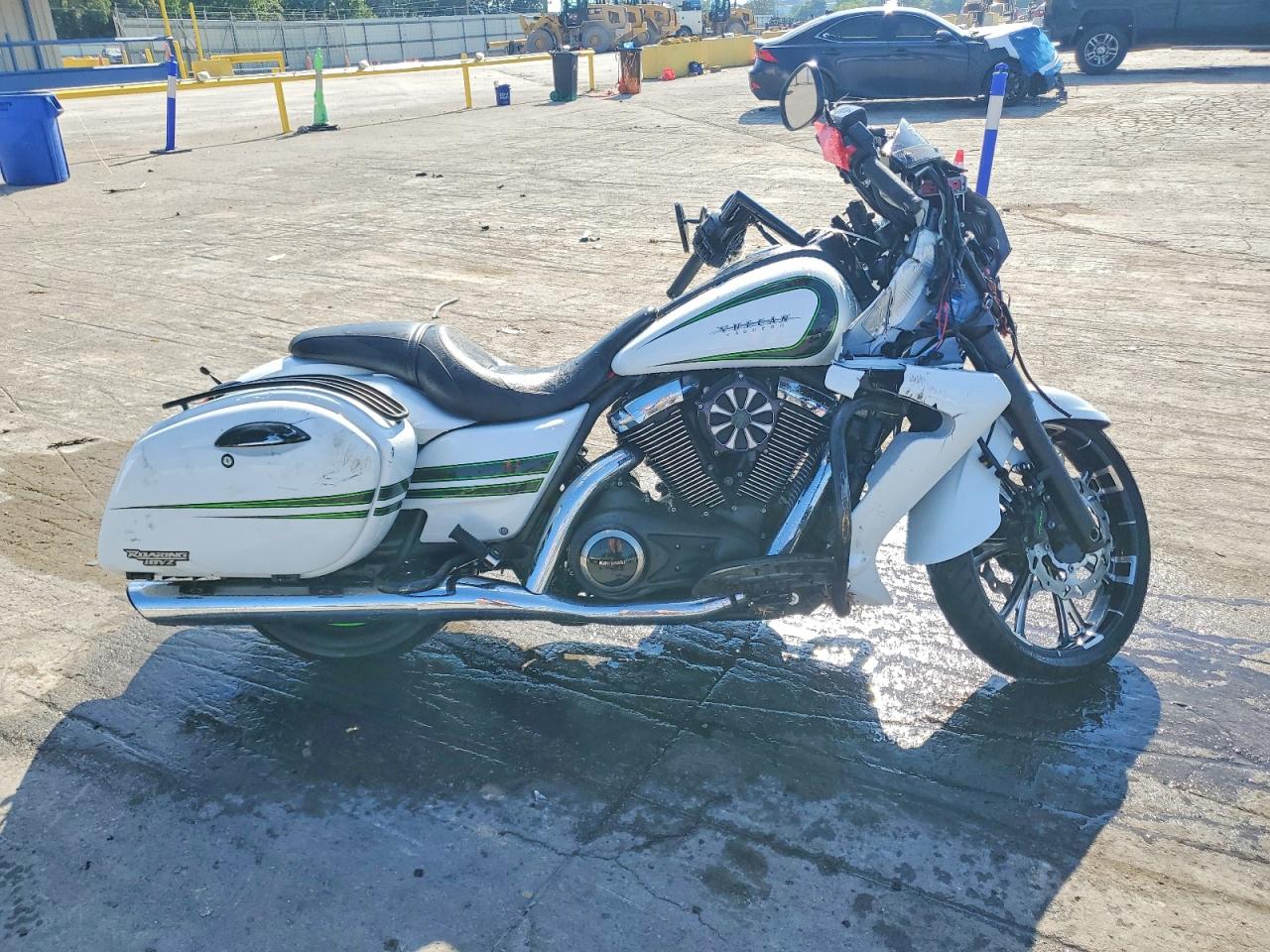Salvage Kawasaki Vulcan 17 Image