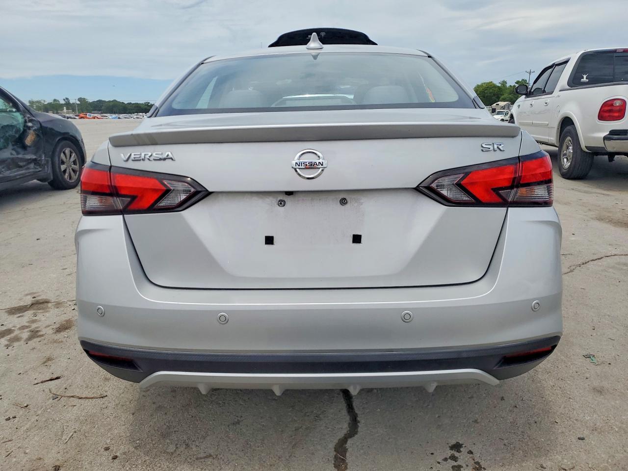 Nissan Versa Sr