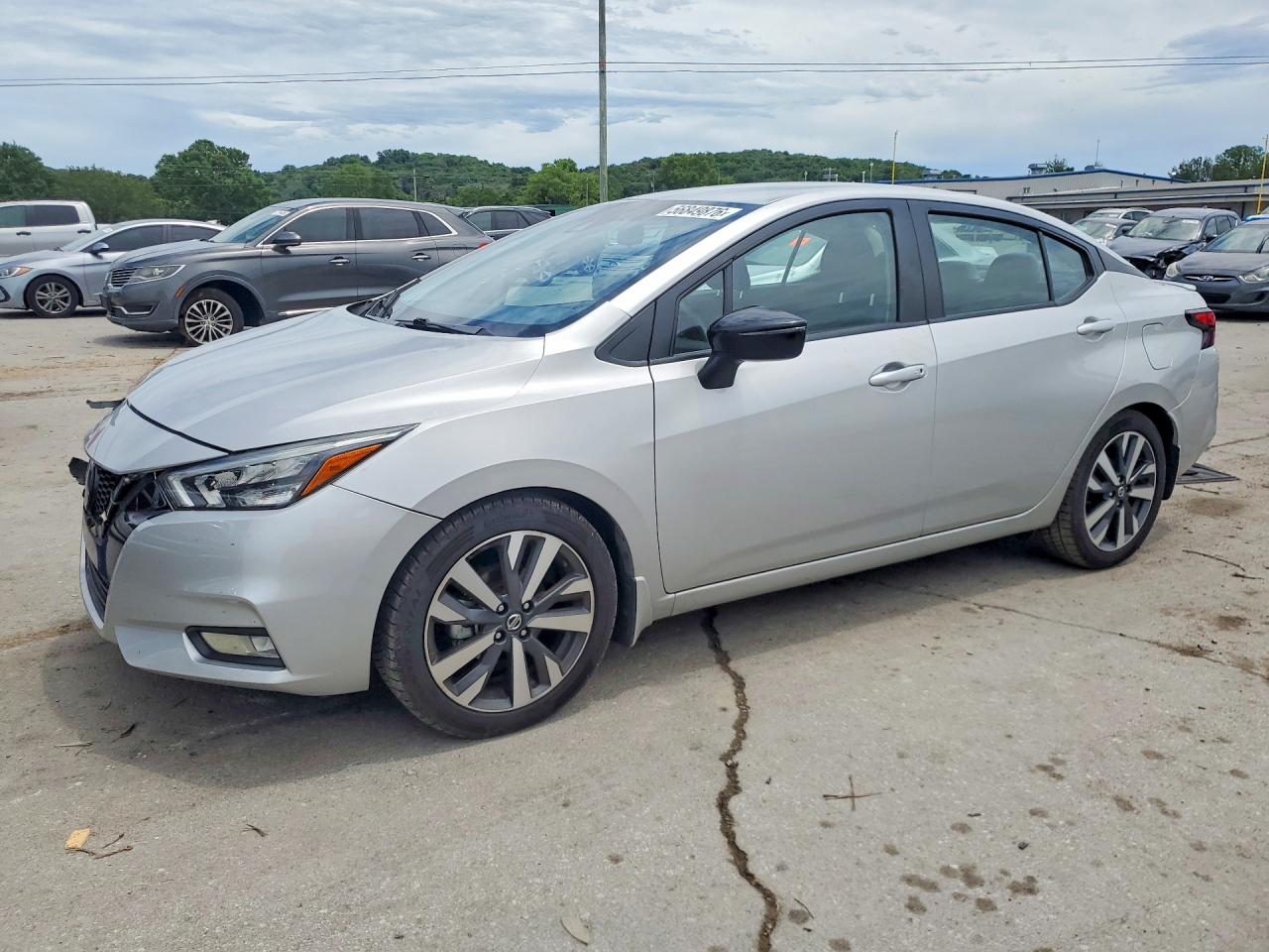 Salvage Nissan Versa Image