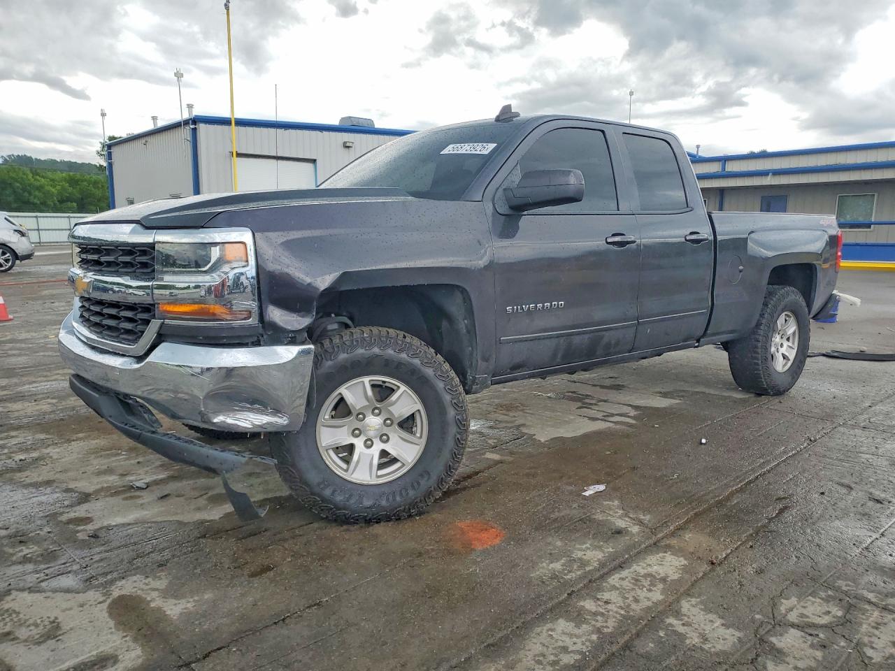 Salvage Chevrolet Silverado Image