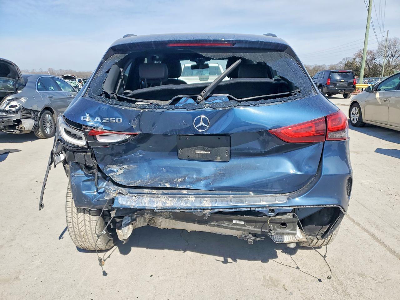 Mercedes-Benz GLA 250