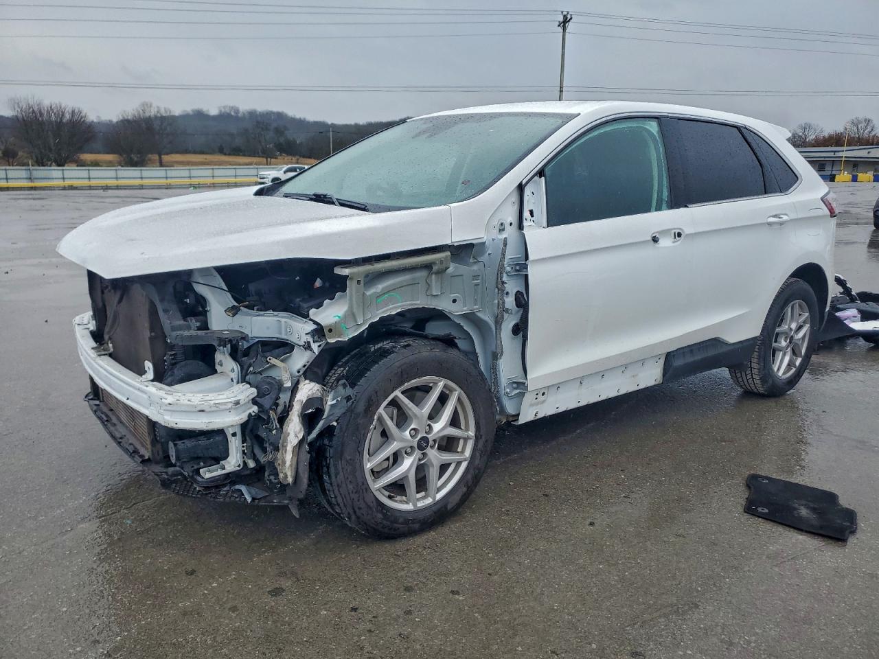 Salvage Ford Edge Image
