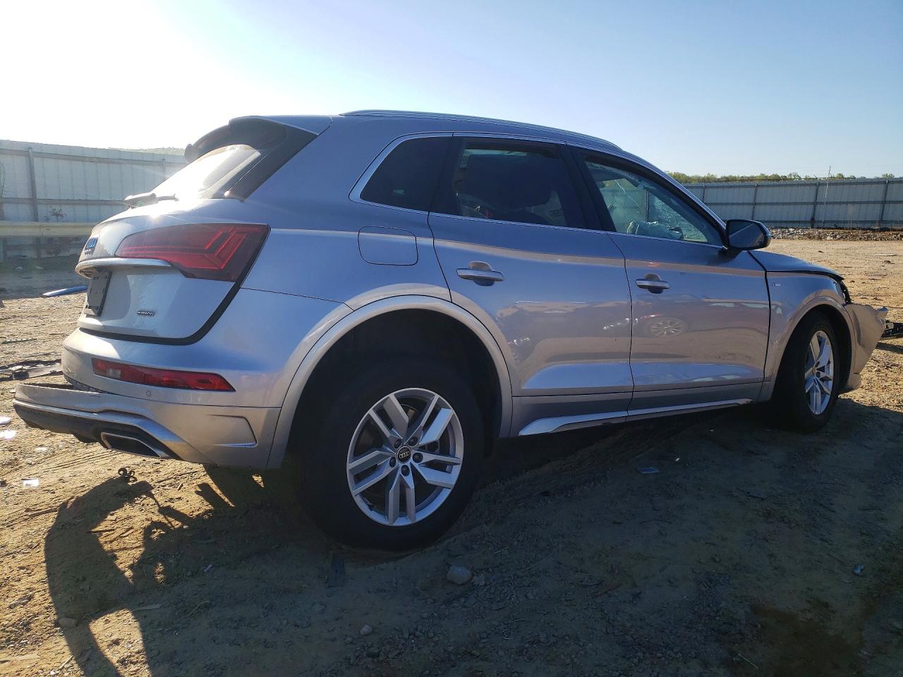Audi Q5 Premium 45