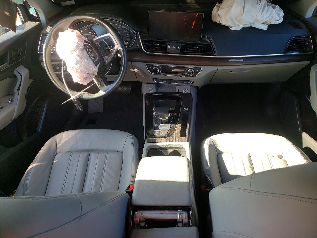 Audi Q5 Premium 45
