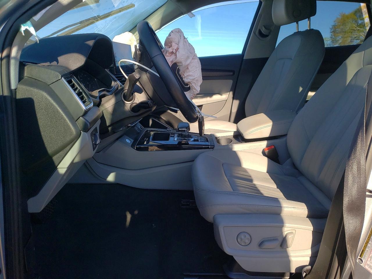 Audi Q5 Premium 45